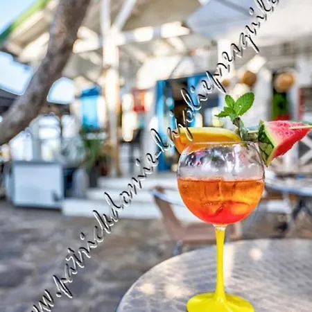 Apartamento Hyeres, Magnifique Parc De La Presqu'ile Avec Piscine Et Face A Porquerolles ! Hyères