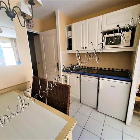 Apartamento Hyeres, Magnifique Parc De La Presqu'ile Avec Piscine Et Face A Porquerolles ! *