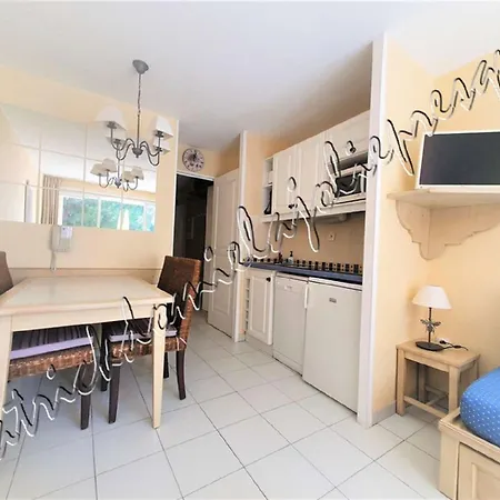 Hyeres, Magnifique Parc De La Presqu'ile Avec Piscine Et Face A Porquerolles ! Apartamento Hyères