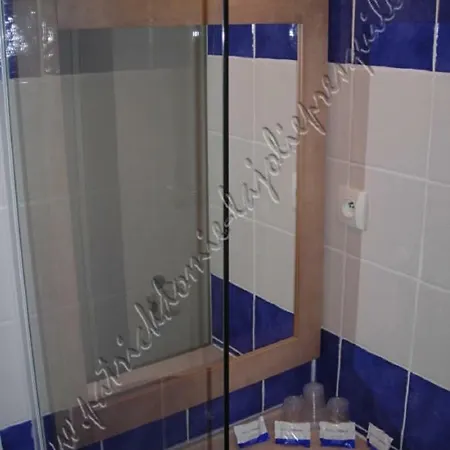 Hyeres, Magnifique Parc De La Presqu'ile Avec Piscine Et Face A Porquerolles ! Apartamento *