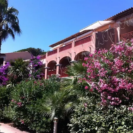 Hyeres, Magnifique Parc De La Presqu'ile Avec Piscine Et Face A Porquerolles ! Apartamento *