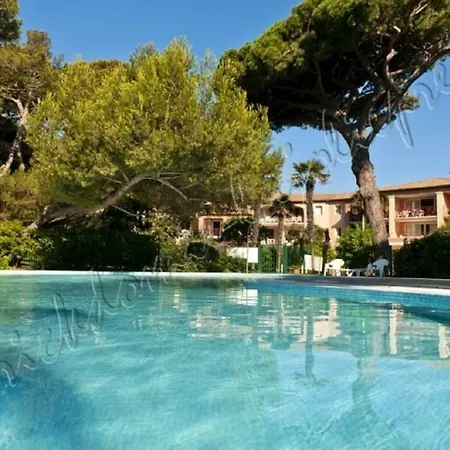 Hyeres, Magnifique Parc De La Presqu'ile Avec Piscine Et Face A Porquerolles !